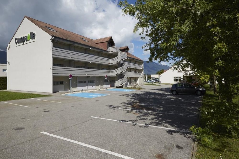 Campanile Chambery Hotel Exterior photo